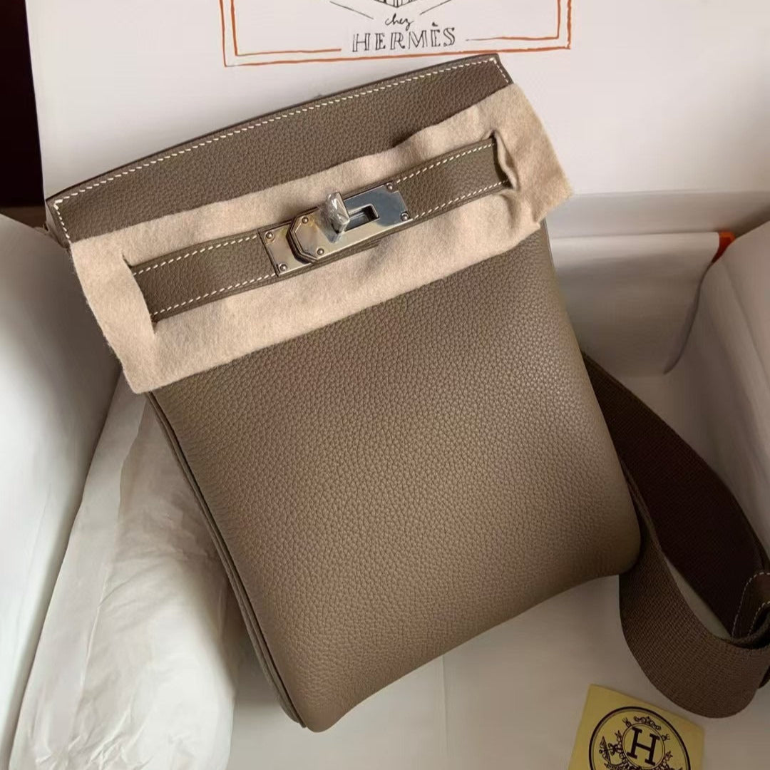 HAC ¨¤ DOS PM BACKPACK IN BROWN TOGO CALFSKIN