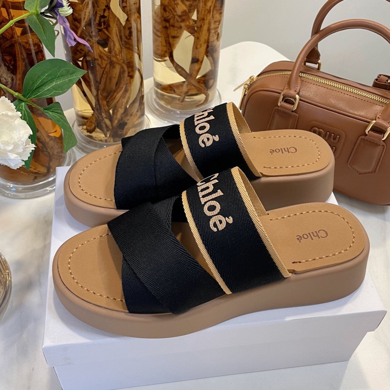 CHLO¨¦ WOODY WEDGE SANDALS IN BLACK CANVAS WITH CIDER BROWN RUBBER SOLE