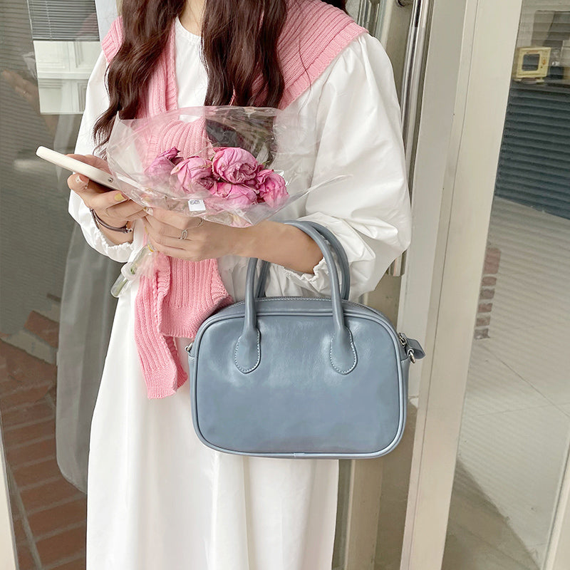 2025 Versatile Oil-Wax Leather Shoulder Handbag Crossbody Tote