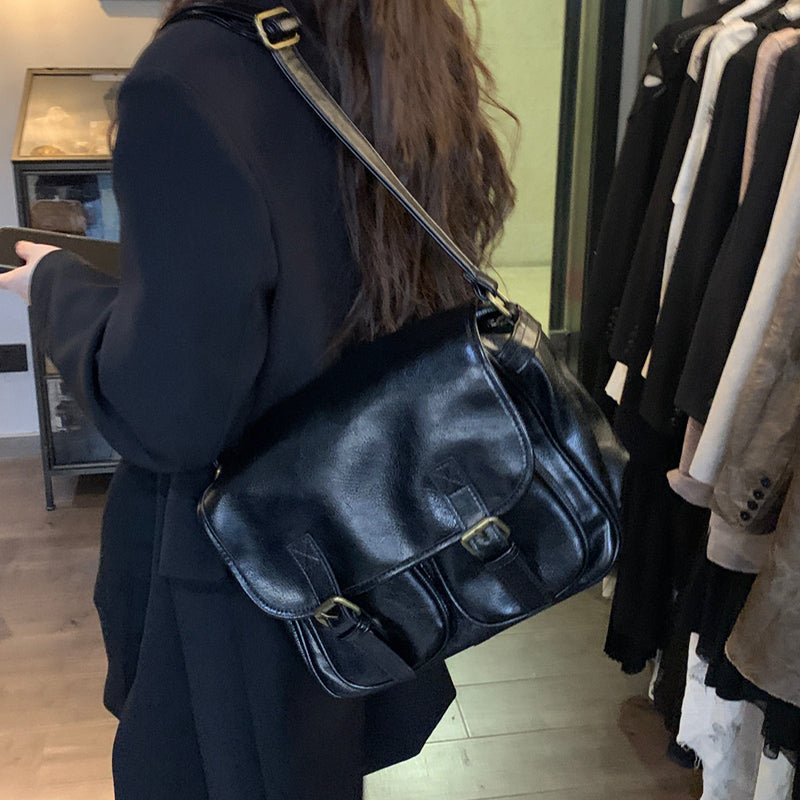 Women’s Retro Dark Academia Large Capacity Shoulder & Crossbody Bag