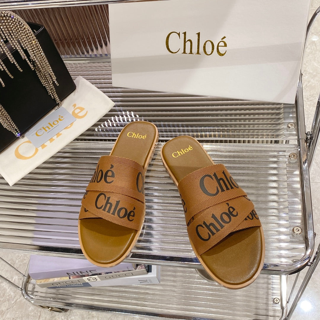 CHLO¨¦ WOODY SLIPPER IN CIDER BROWN CANVAS