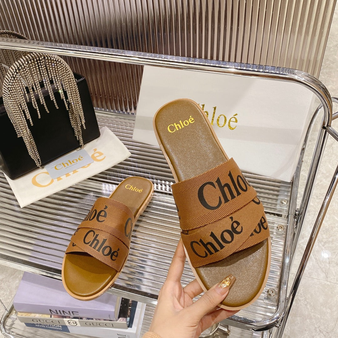 CHLO¨¦ WOODY SLIPPER IN CIDER BROWN CANVAS