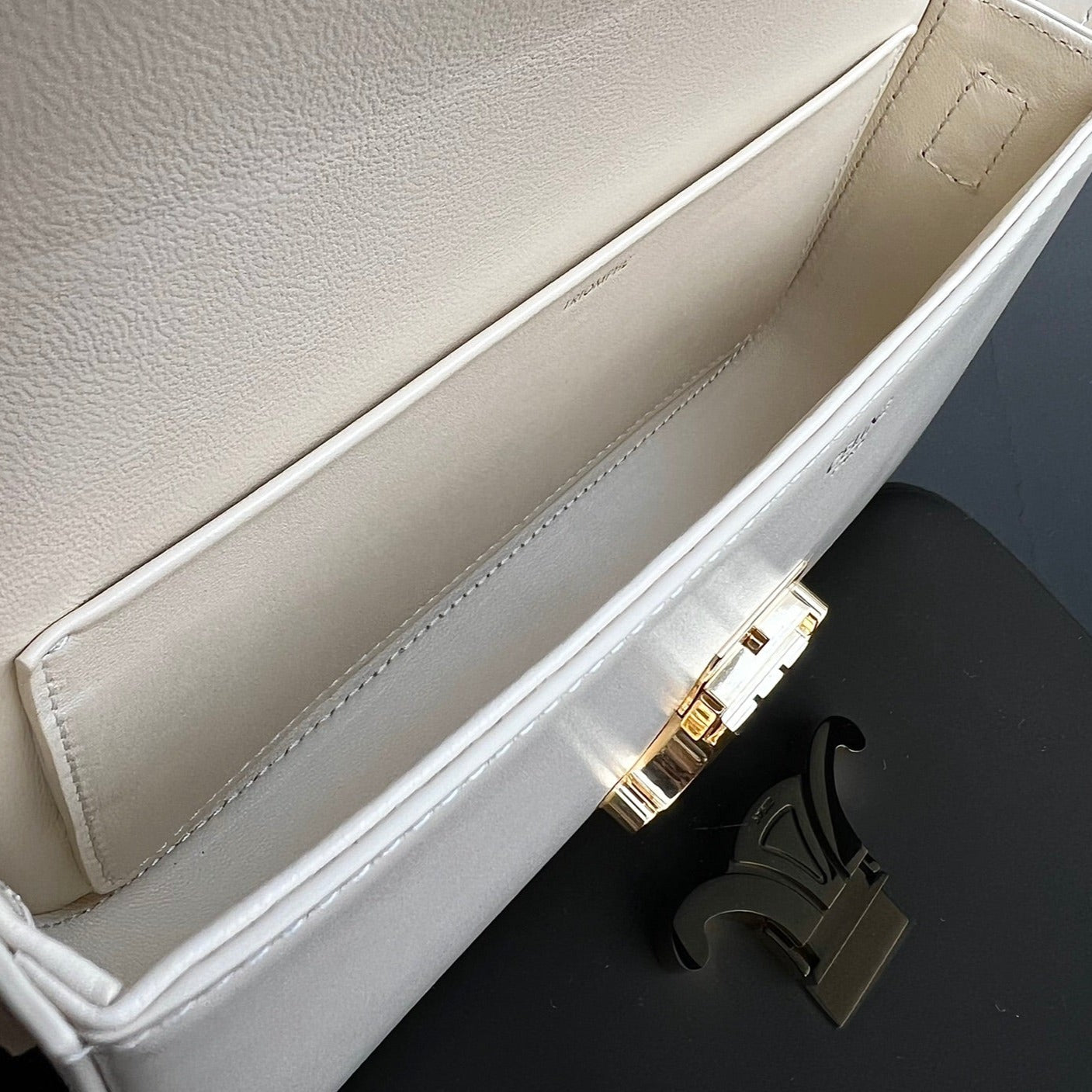 TRIOMPHE 20 WHITE CREAM CALFSKIN