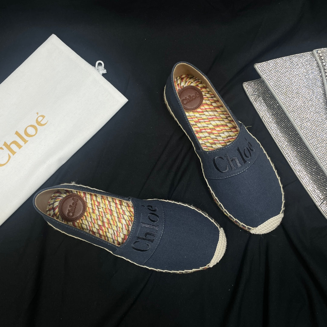 CHLO¨¦ WOVEN LOAFER IN BLACK DENIM AND COLORFUL RAFFIA
