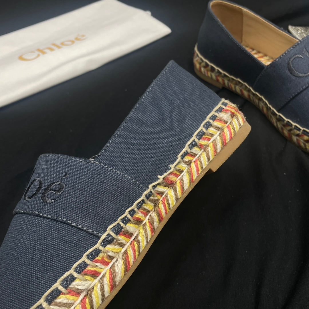 CHLO¨¦ WOVEN LOAFER IN BLACK DENIM AND COLORFUL RAFFIA