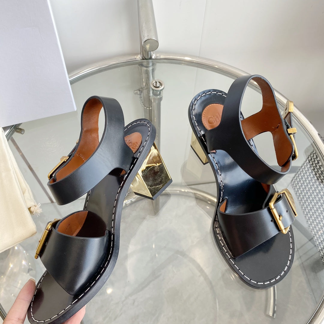 CHLO¨¦ REBECCA LOW HEELED SANDAL IN BLACK LAMBSKIN GOLD HARDWARE