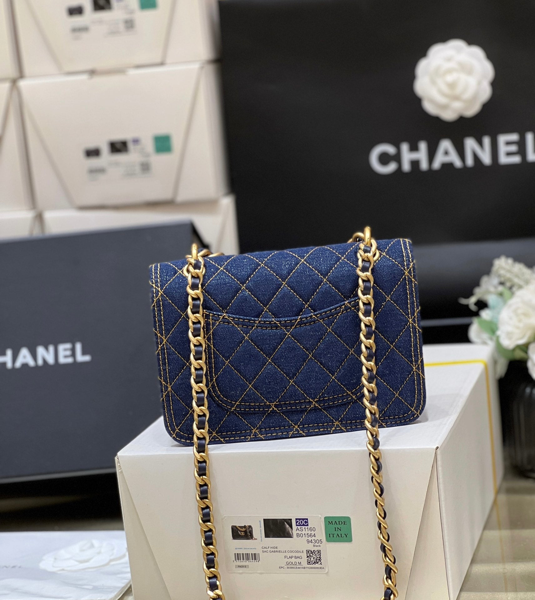 25S CHANEL MESSENGER BAG 19 IN BLUE DENIM GOLD HARDWARE
