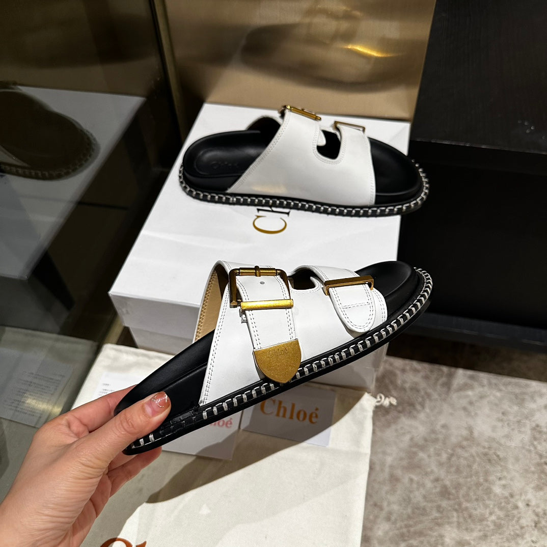 CHLO¨¦ DAD SANDALS IN WHITE CALFSKIN WITH GOLD HARDWARE