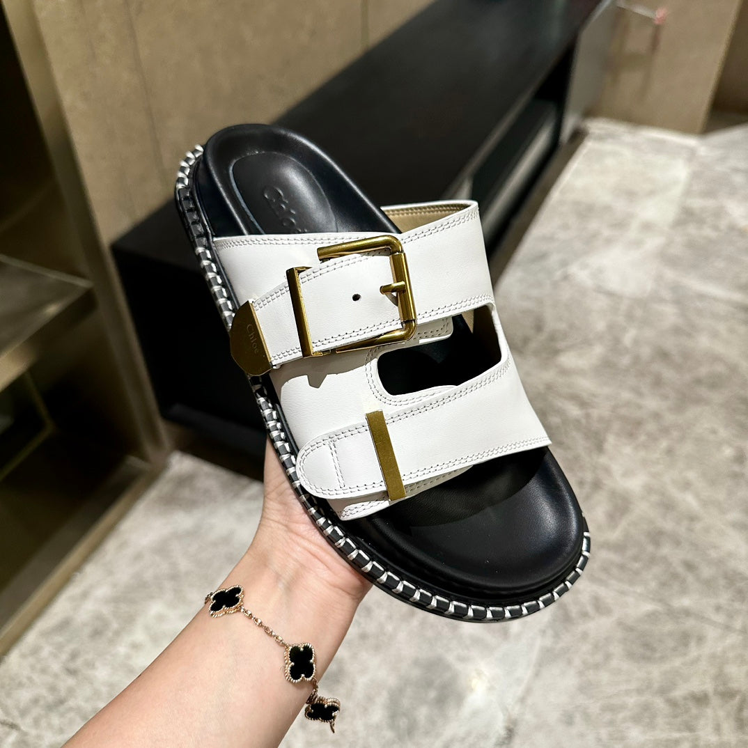 CHLO¨¦ DAD SANDALS IN WHITE CALFSKIN WITH GOLD HARDWARE