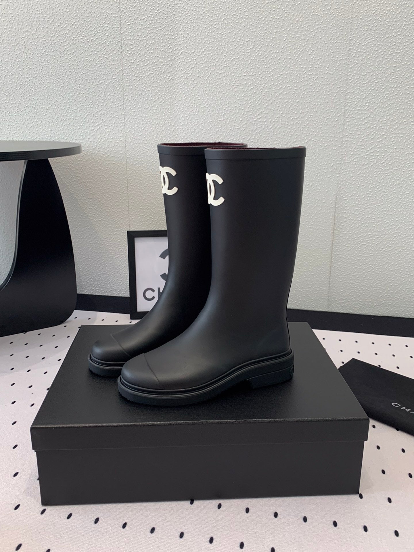cc rainboot chanel black coler