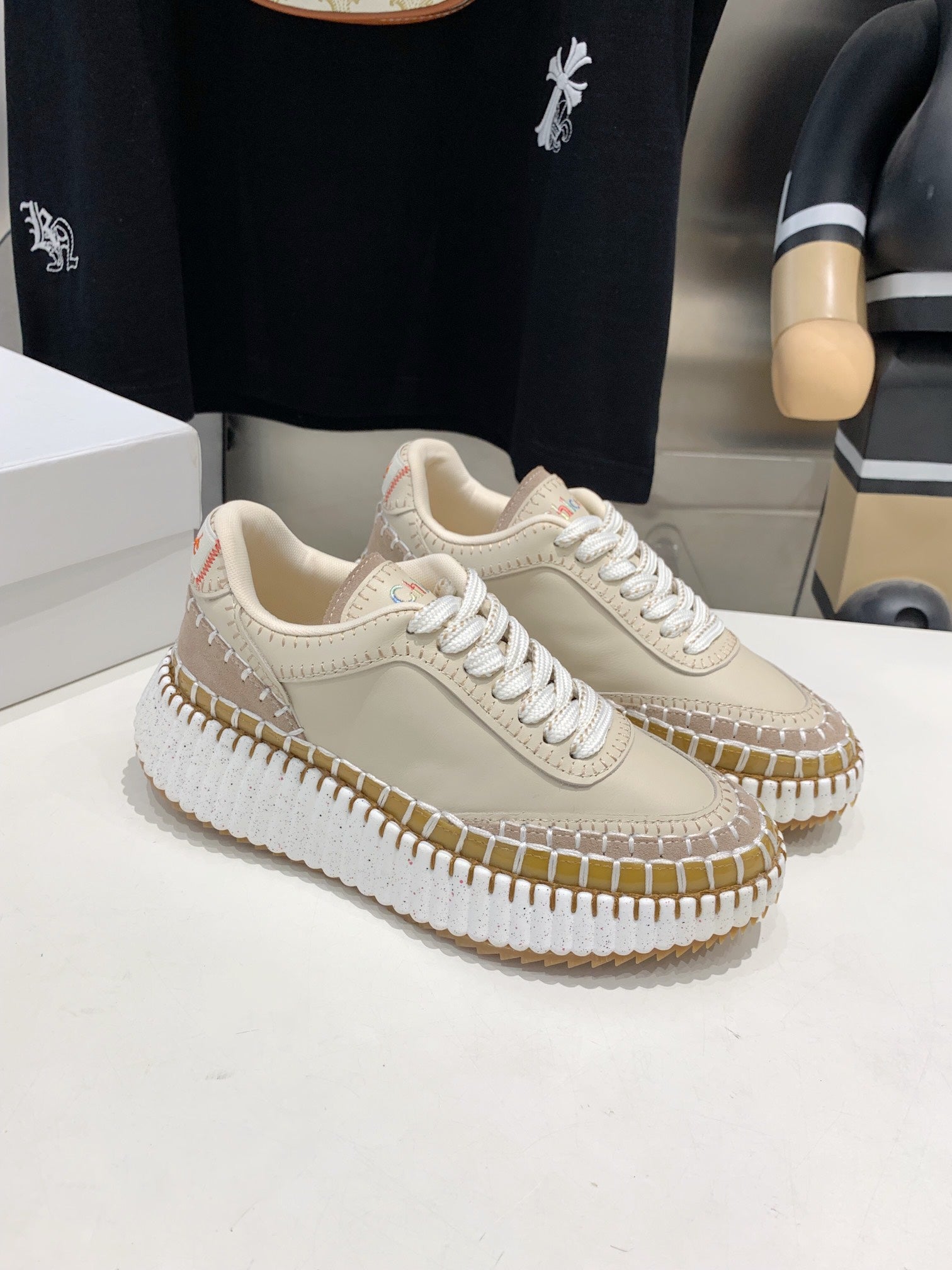 CHLO¨¦ NAMA SNEAKER 5 CM IN BISQUE BEIGE CALFSKIN