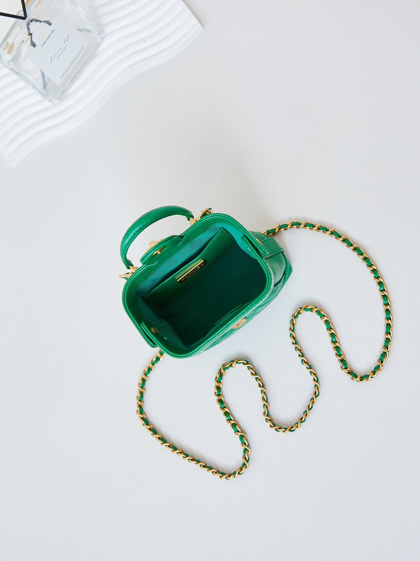 MINI TOP HANDLE BAG 13 IN GREEN OIL-WAX LAMBSKIN GOLD HARDWARE