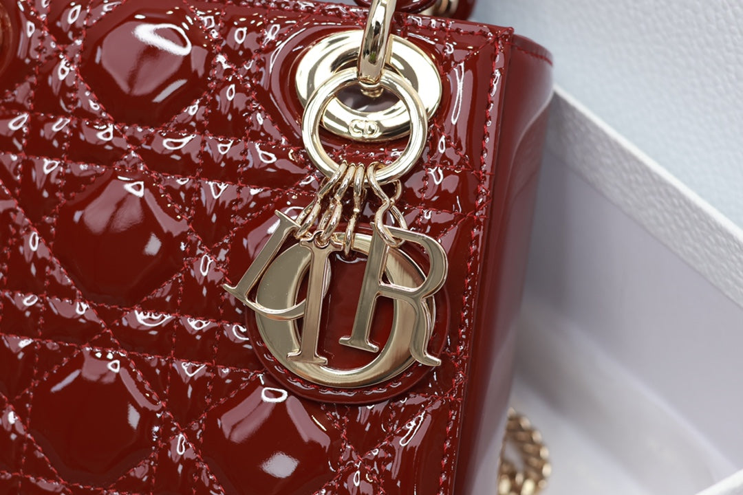 MINI LADY BAG 17 IN RED QUILTED MACROCANNAGE CALFSKIN