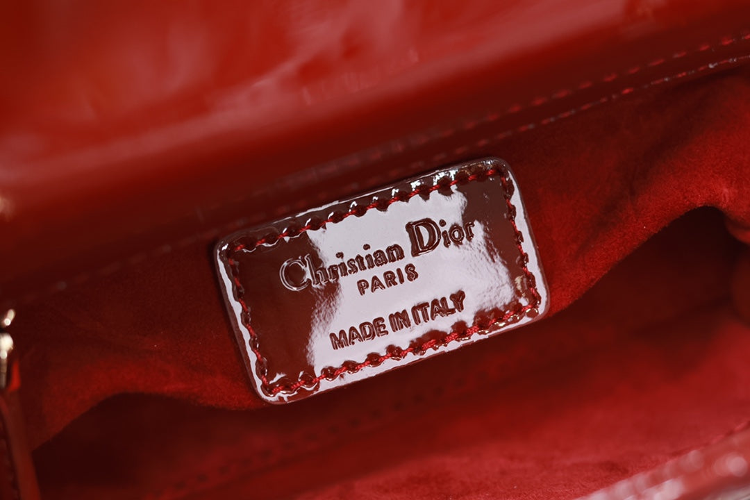 MINI LADY BAG 17 IN RED QUILTED MACROCANNAGE CALFSKIN