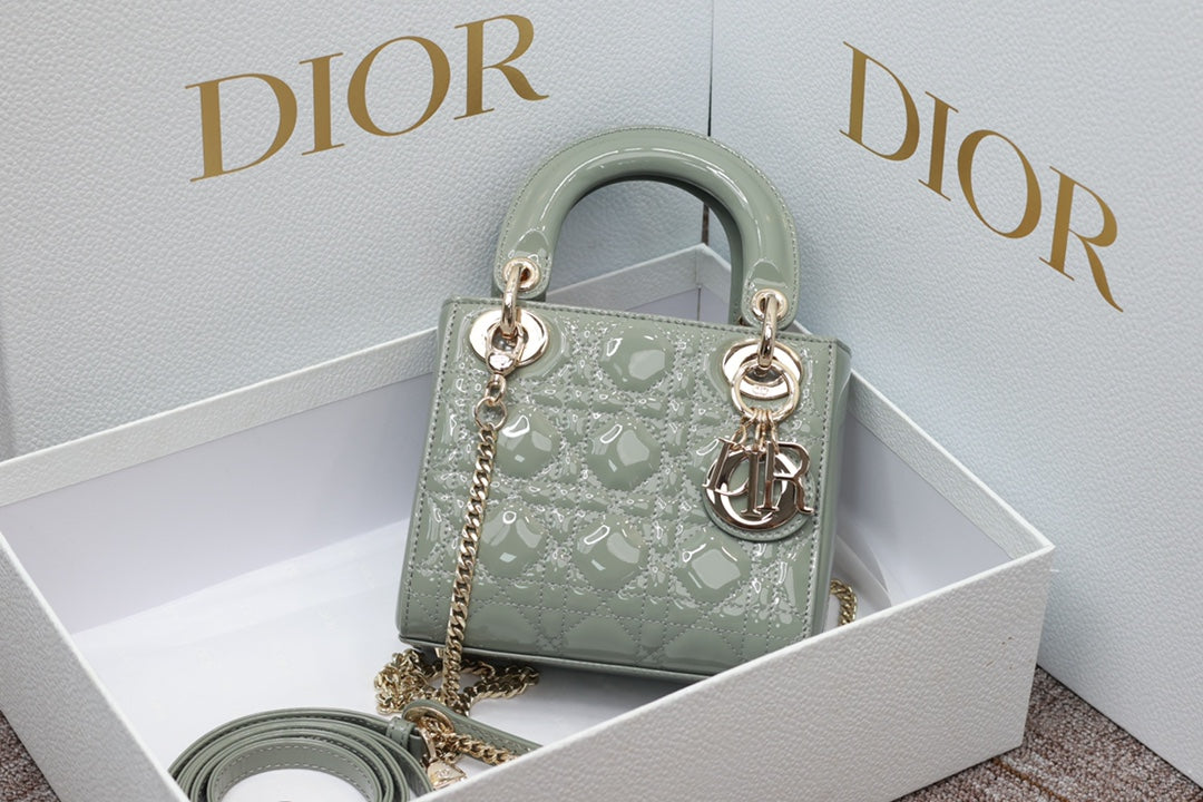 MINI LADY BAG 17 IN PALE LEAF GREEN QUILTED MACROCANNAGE CALFSKIN