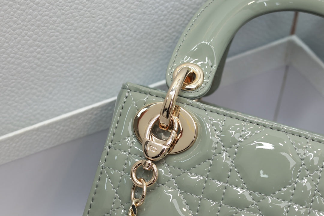 MINI LADY BAG 17 IN PALE LEAF GREEN QUILTED MACROCANNAGE CALFSKIN