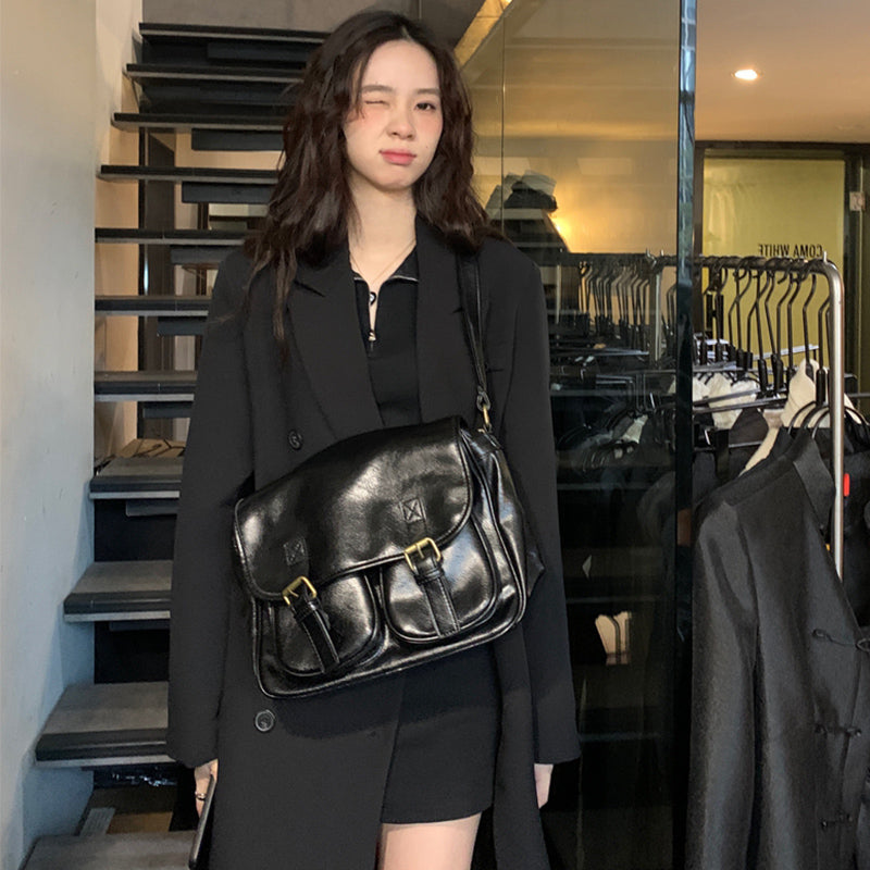 Women’s Retro Dark Academia Large Capacity Shoulder & Crossbody Bag