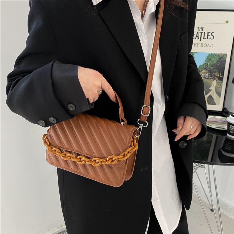 2025 Vintage Women's Autumn Trendy Quilted Chain Crossbody Shoulder Small Square Bag