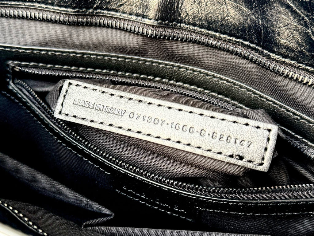 SMALL 30 LE CITY BAG IN BLACK LEATHER