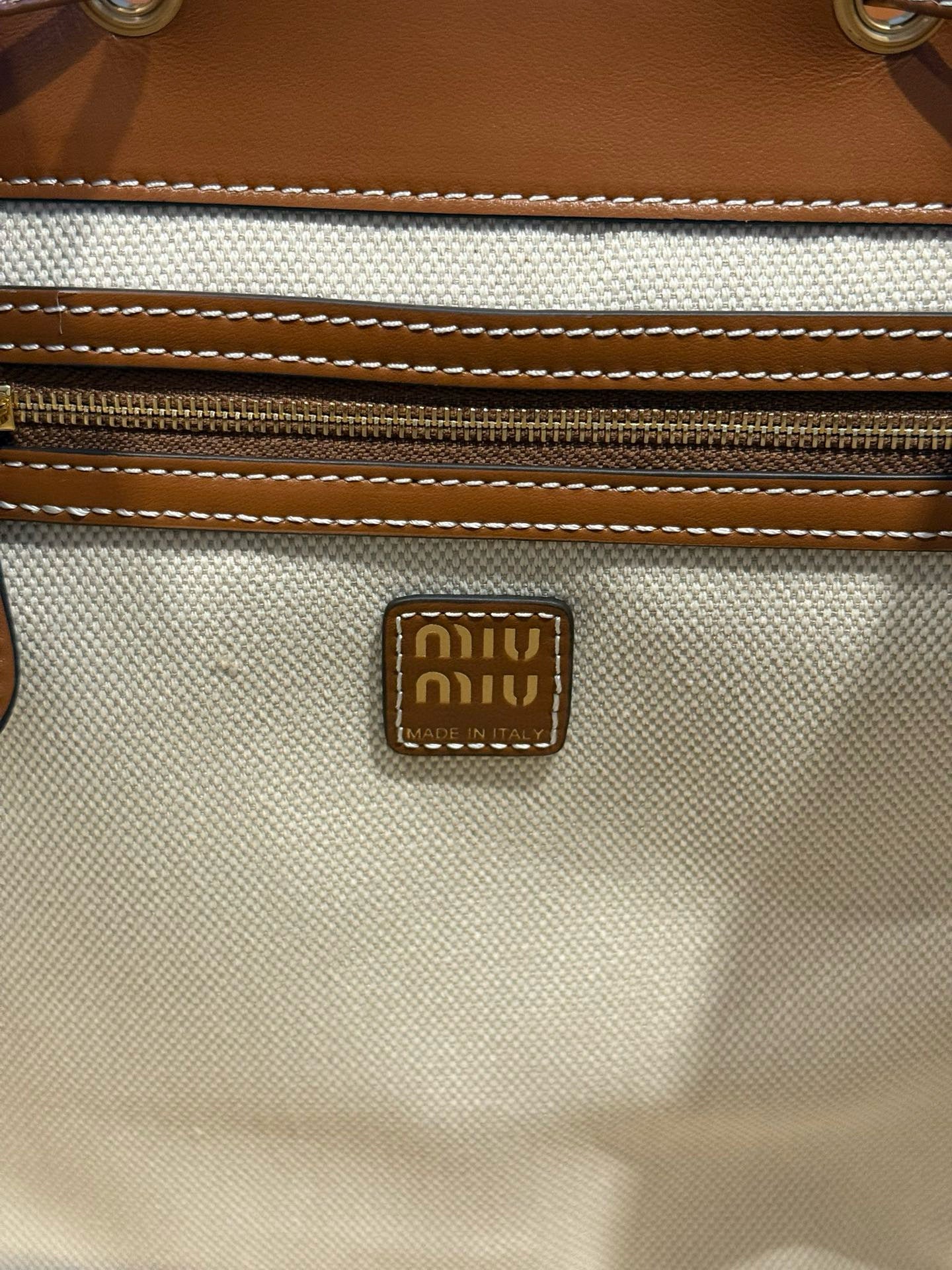 MM CLASSIC BACKPACK 30 IN CARAMEL BROWN CALFSKIN LEATHER
