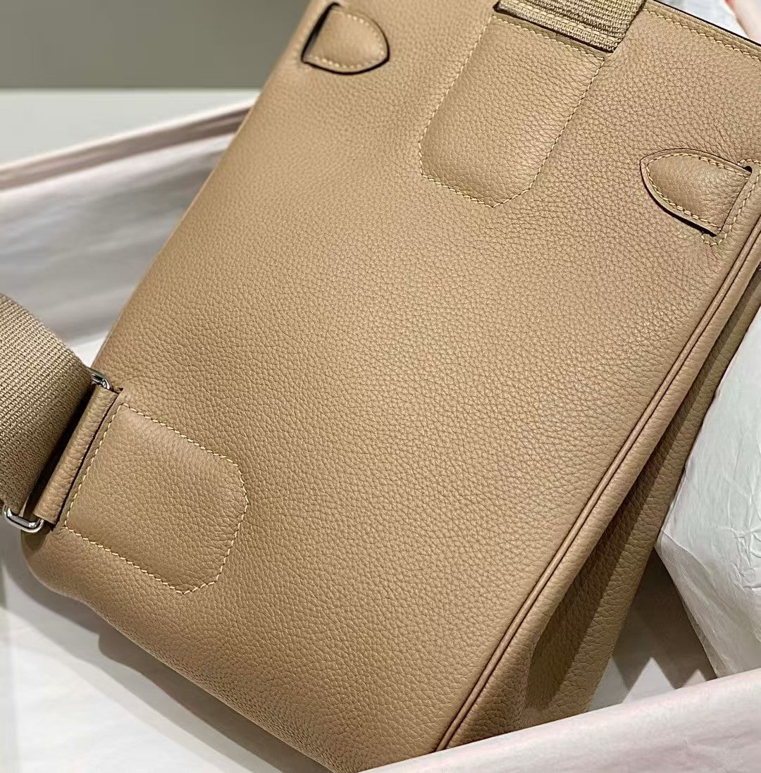 HAC ¨¤ DOS PM BACKPACK IN LIGHT BROWN TOGO CALFSKIN