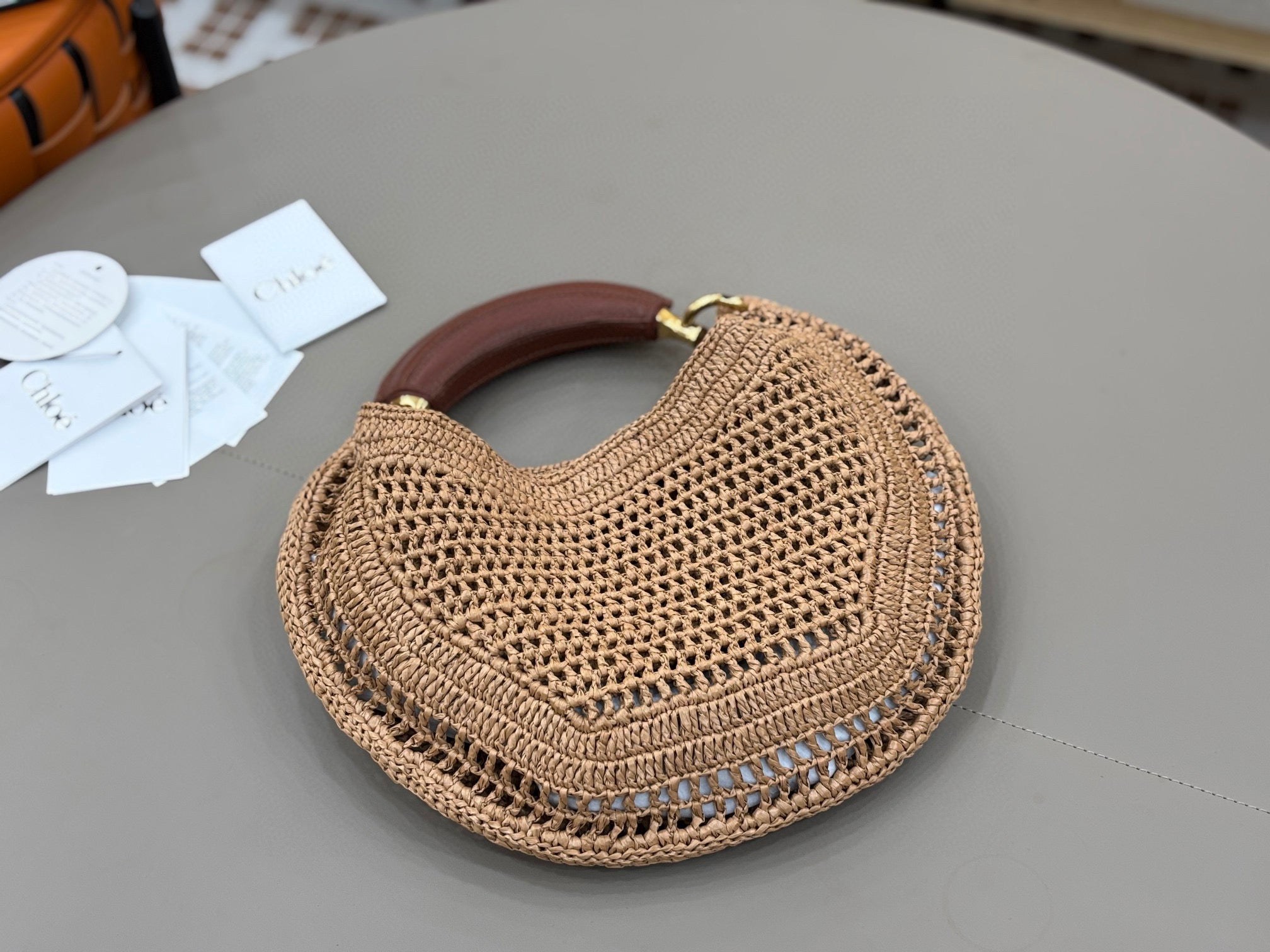 CHLO¨¦ 25S SUMMER BANANA HOBO BAG 36 IN LIGHT BROWN