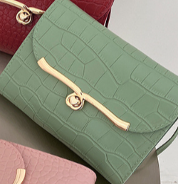 2025 Korean Style Crocodile Pattern Contrast Lock Small Square Shoulder Crossbody Candy Color Phone Bag