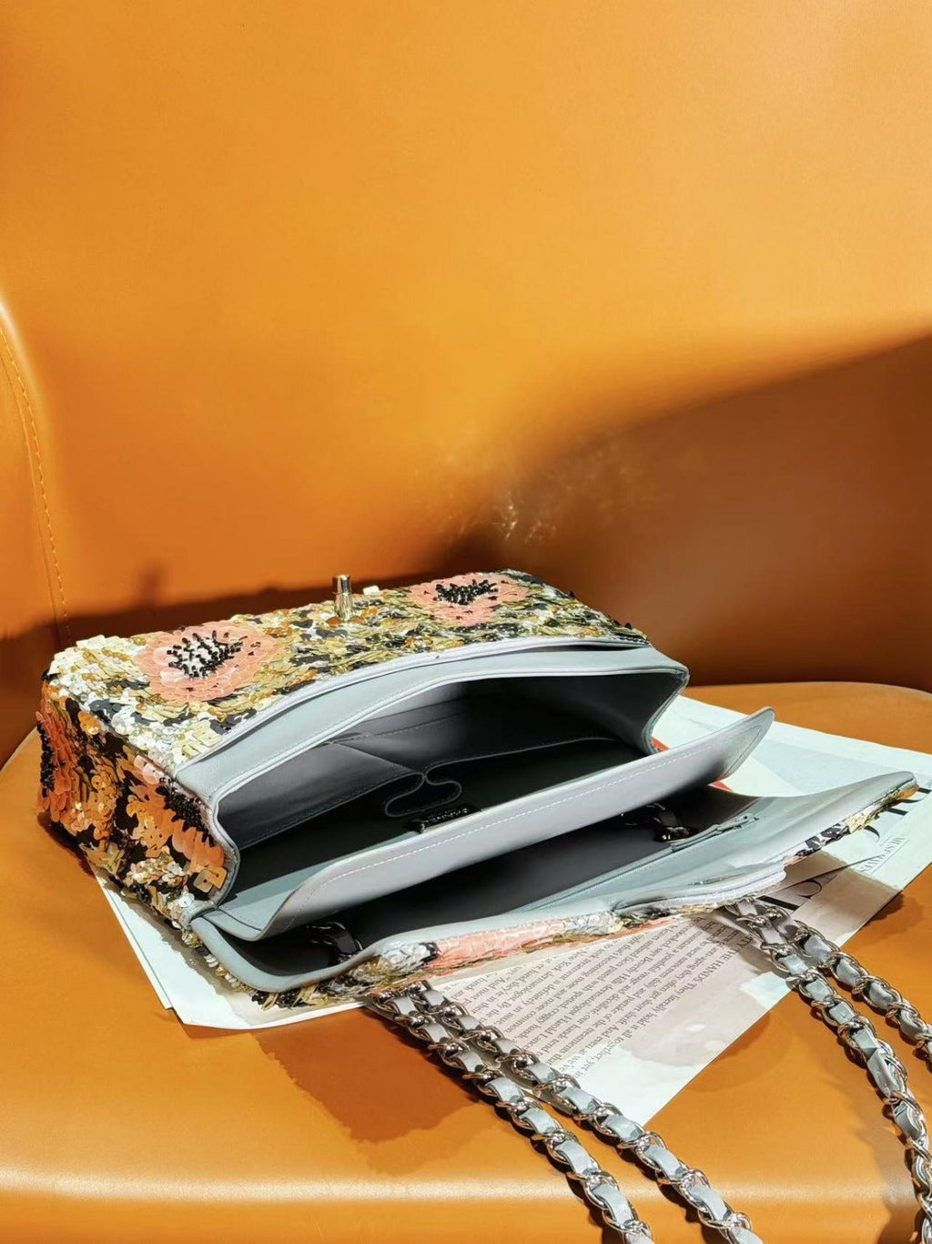 CC FLORAL SHOULDER BAG IN MULTICOLOR SEQUIN
