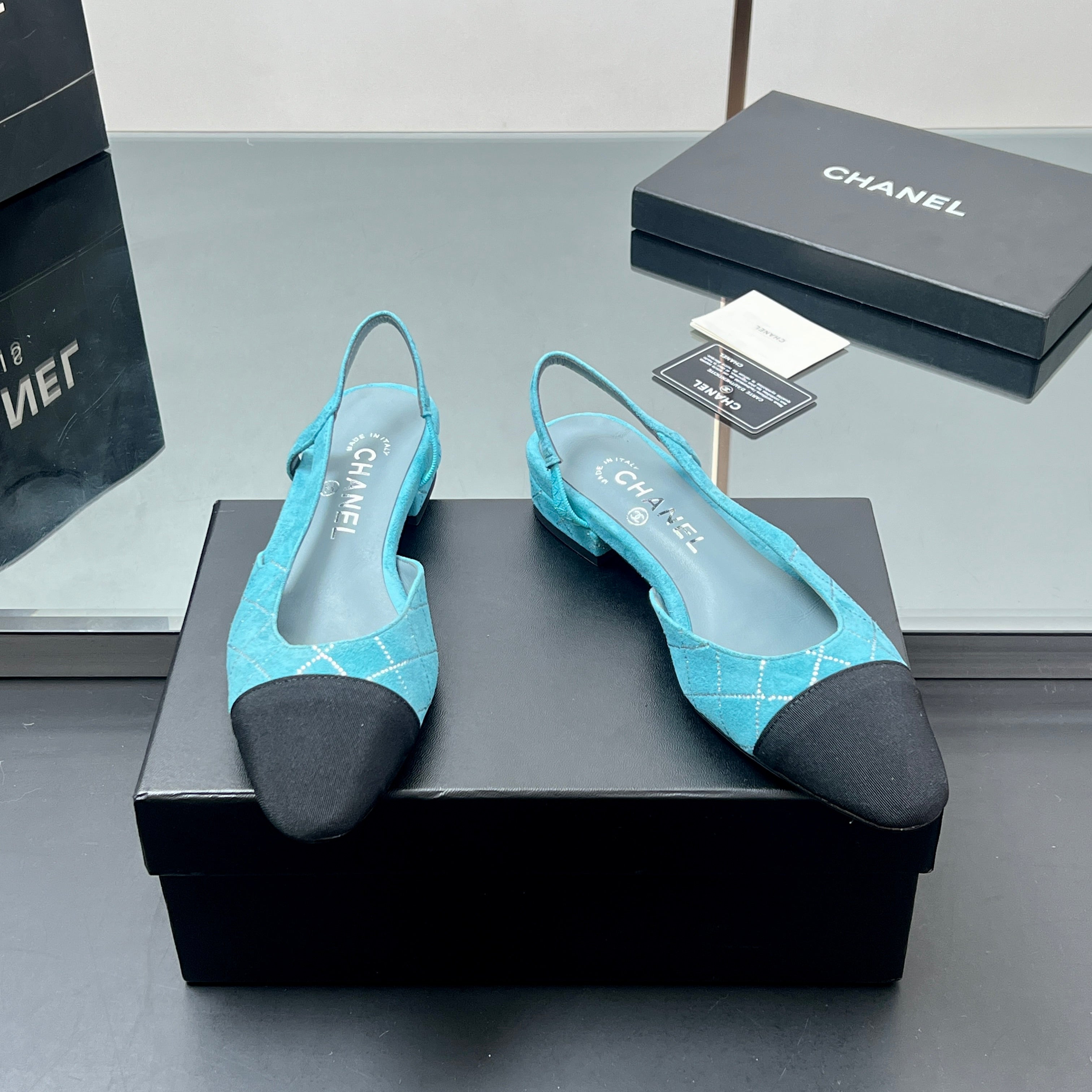 CC SLINGBACK 25S 25 MM IN BLUE SUEDE AND BLACK FABRIC