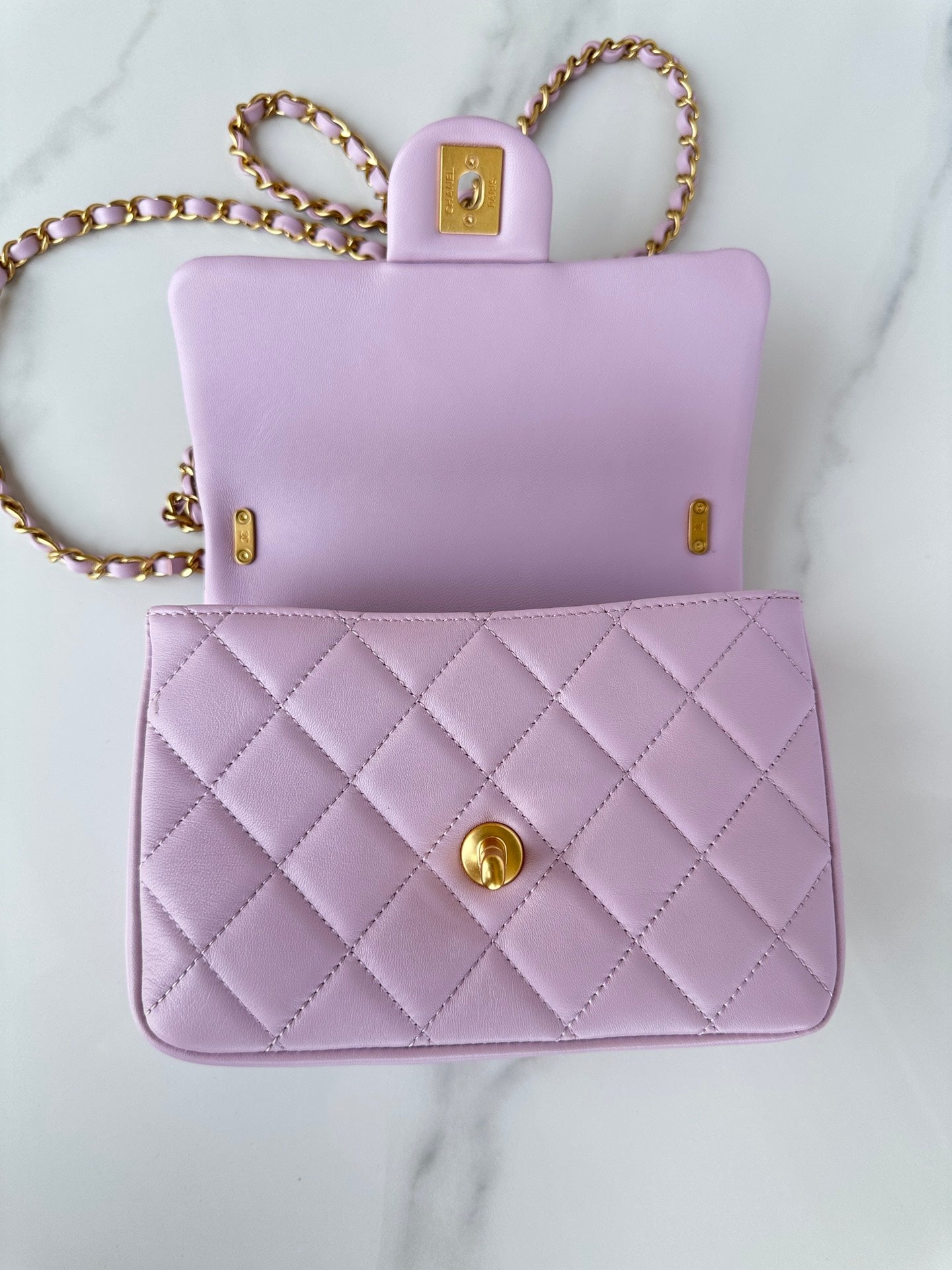 CC SMALL 20 FLAP BAG IN LIGHT PINK CALFSKIN
