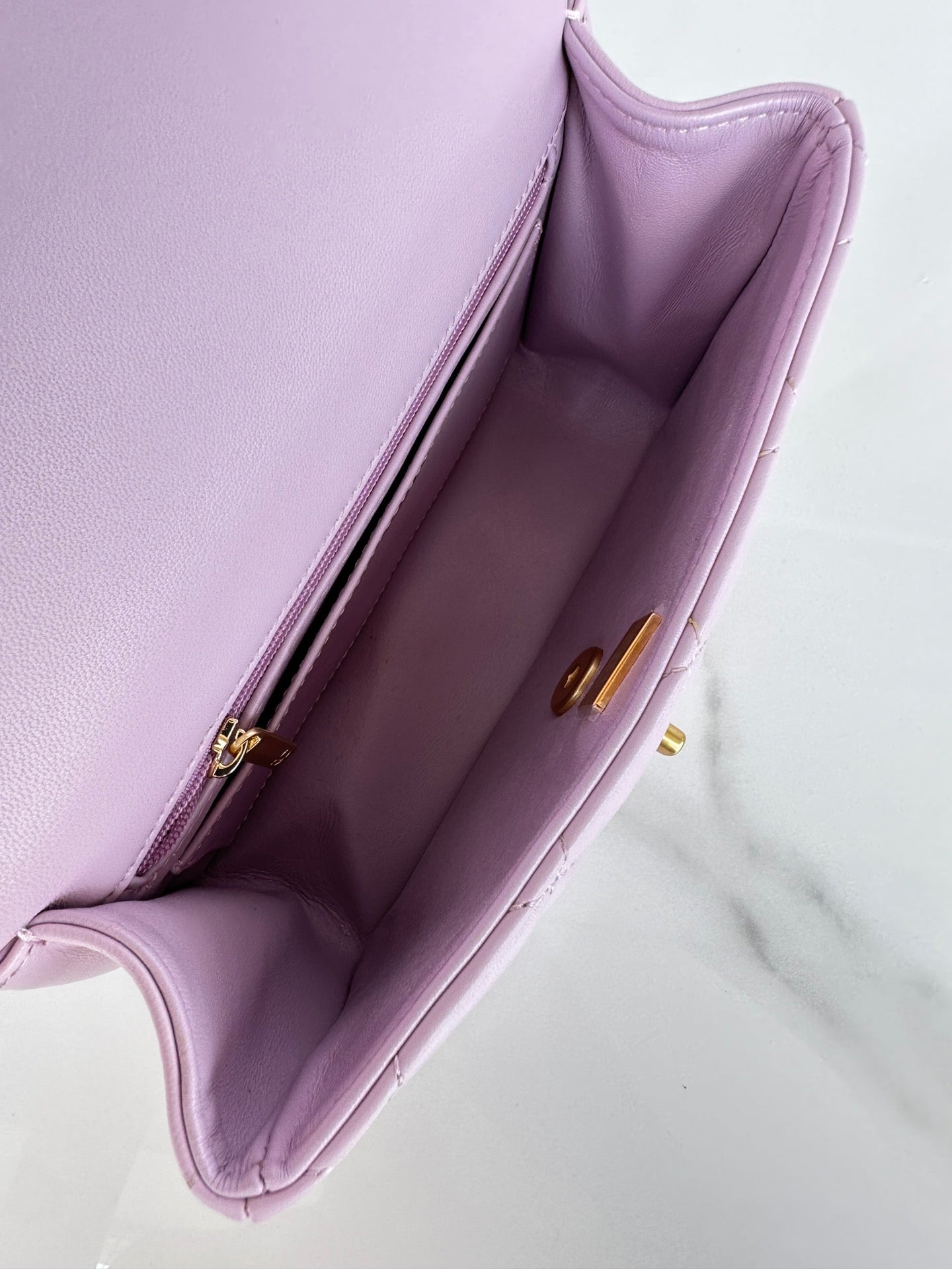 CC SMALL 20 FLAP BAG IN LIGHT PINK CALFSKIN