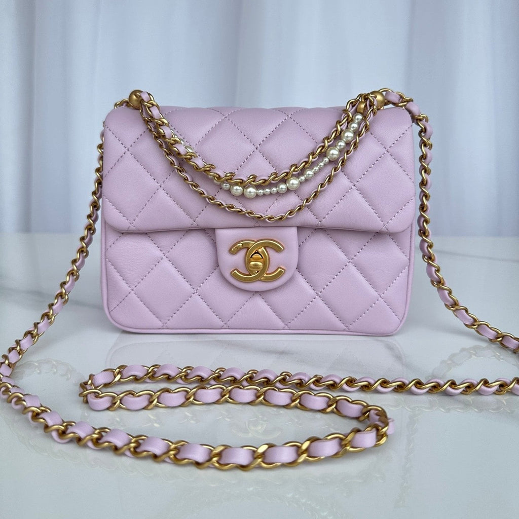 CC SMALL 20 FLAP BAG IN LIGHT PINK CALFSKIN