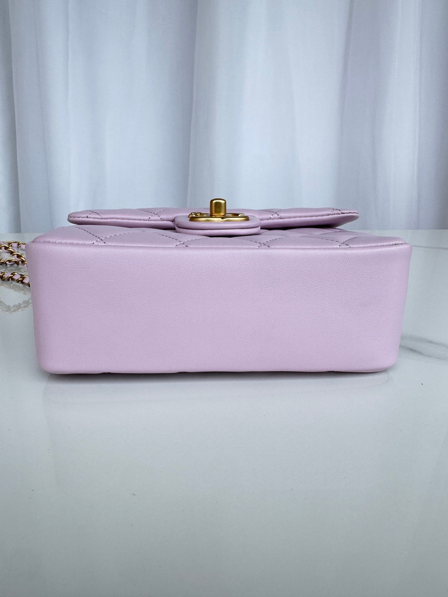 CC SMALL 20 FLAP BAG IN LIGHT PINK CALFSKIN