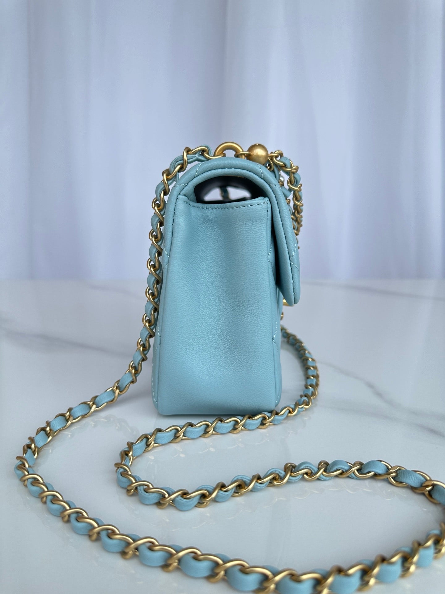 CC SMALL 20 FLAP BAG IN LIGHT BLUE CALFSKIN