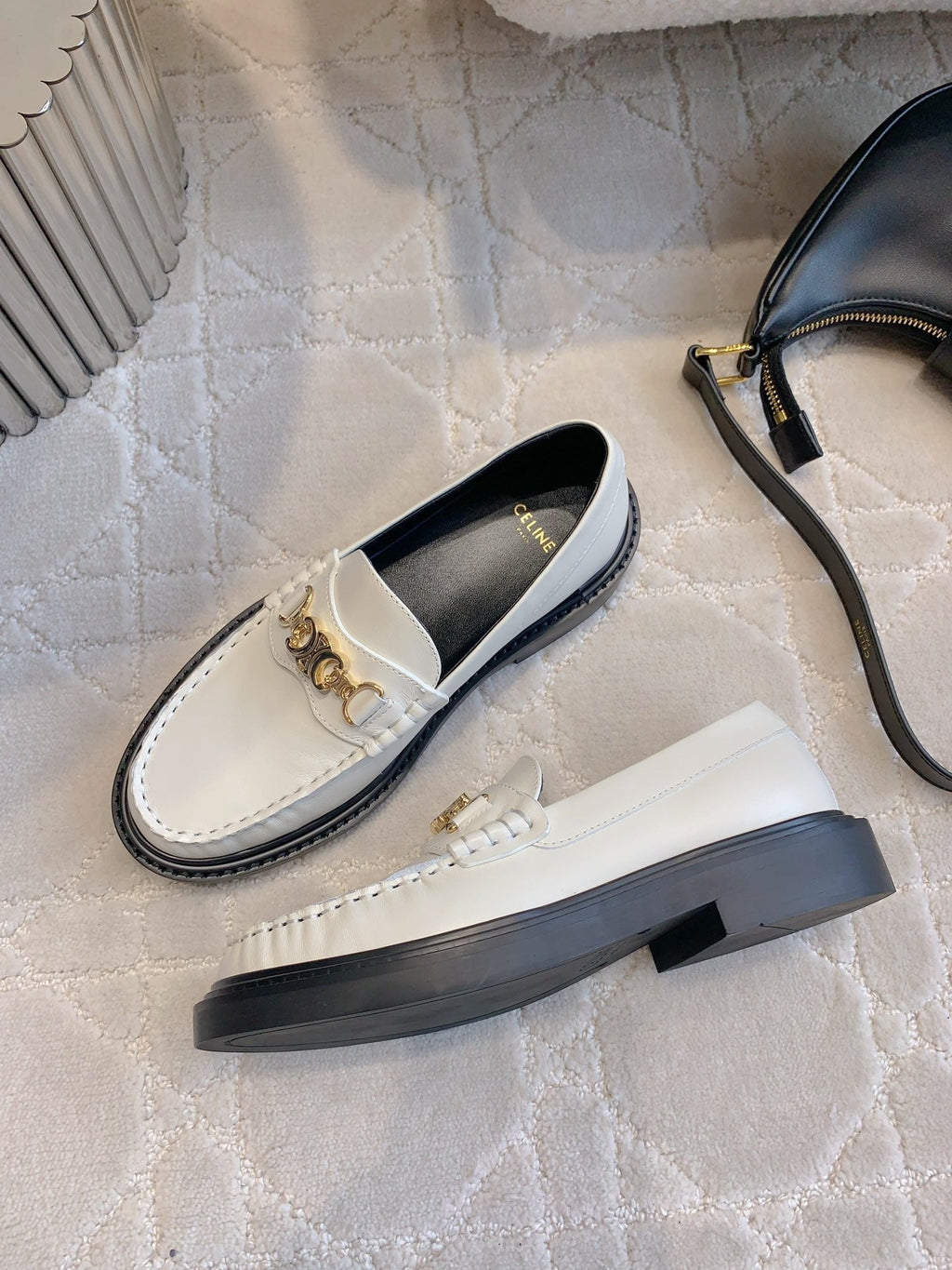 CHANEL 25S ARC DE TRIOMPHE LOAFERS IN WHITE CALFSKIN GOLD HARDWARE