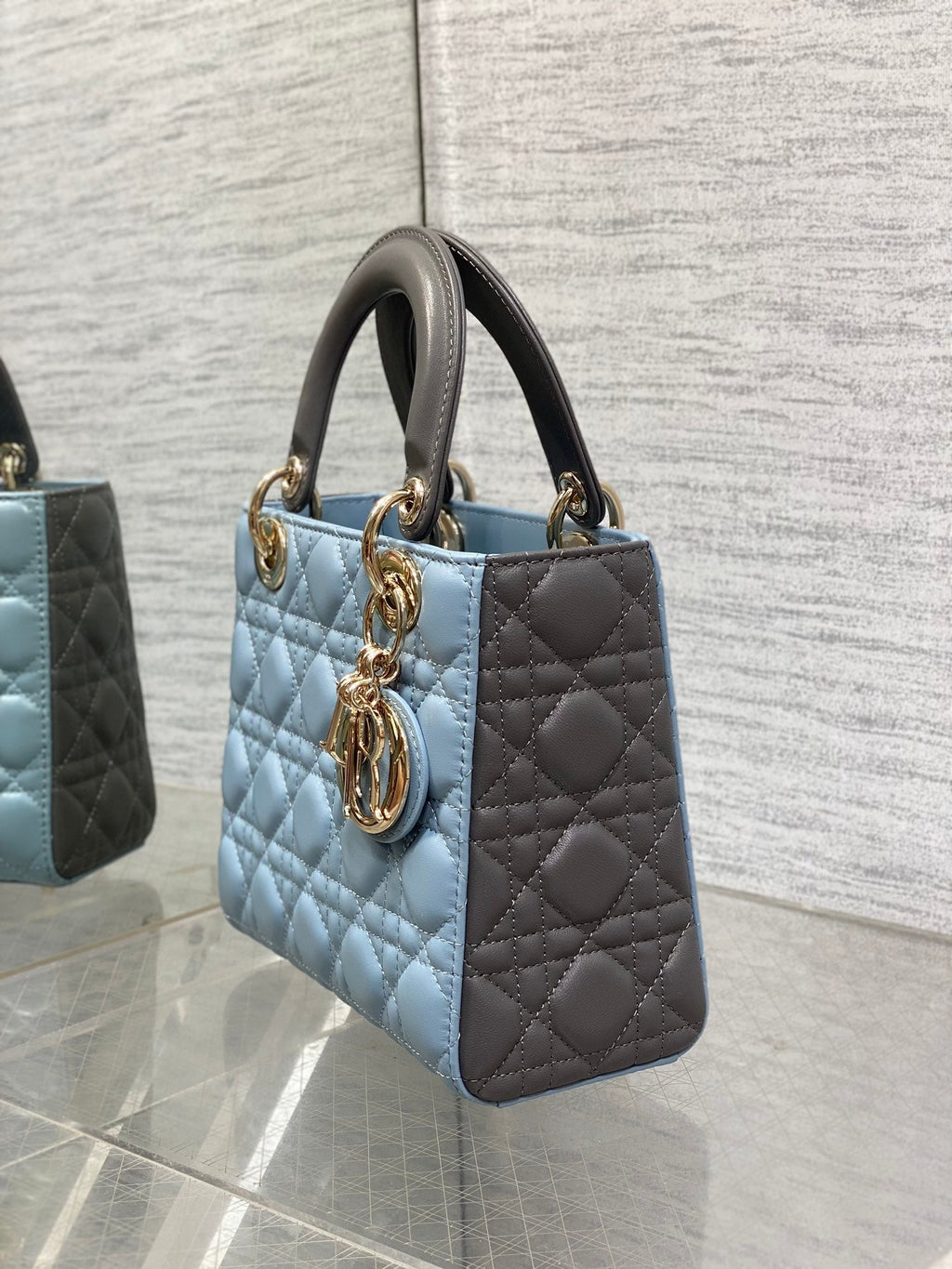 MEDIUM LADY BAG 20 IN BABY BLUE QUILTED MACROCANNAGE CALFSKIN GREY STRAP