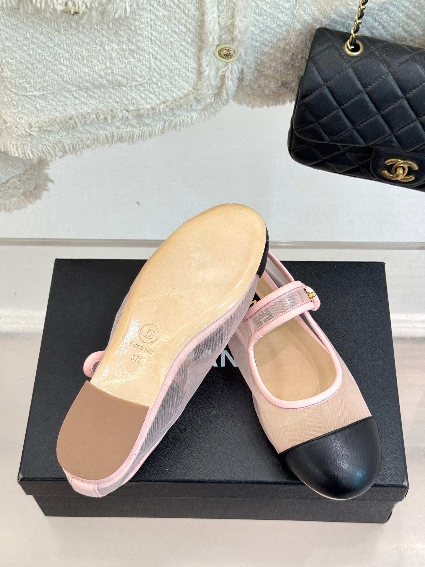 FLAT SHOES IN PINK MESH AND BLACK LAMBSKIN