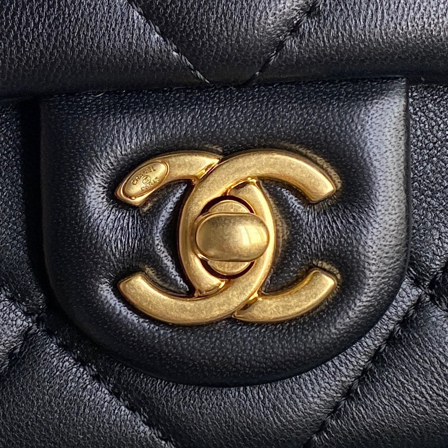 MINI FLAP BAG 16 IN BLACK CALFSKIN GOLD DOUBLE C THICK CHAIN