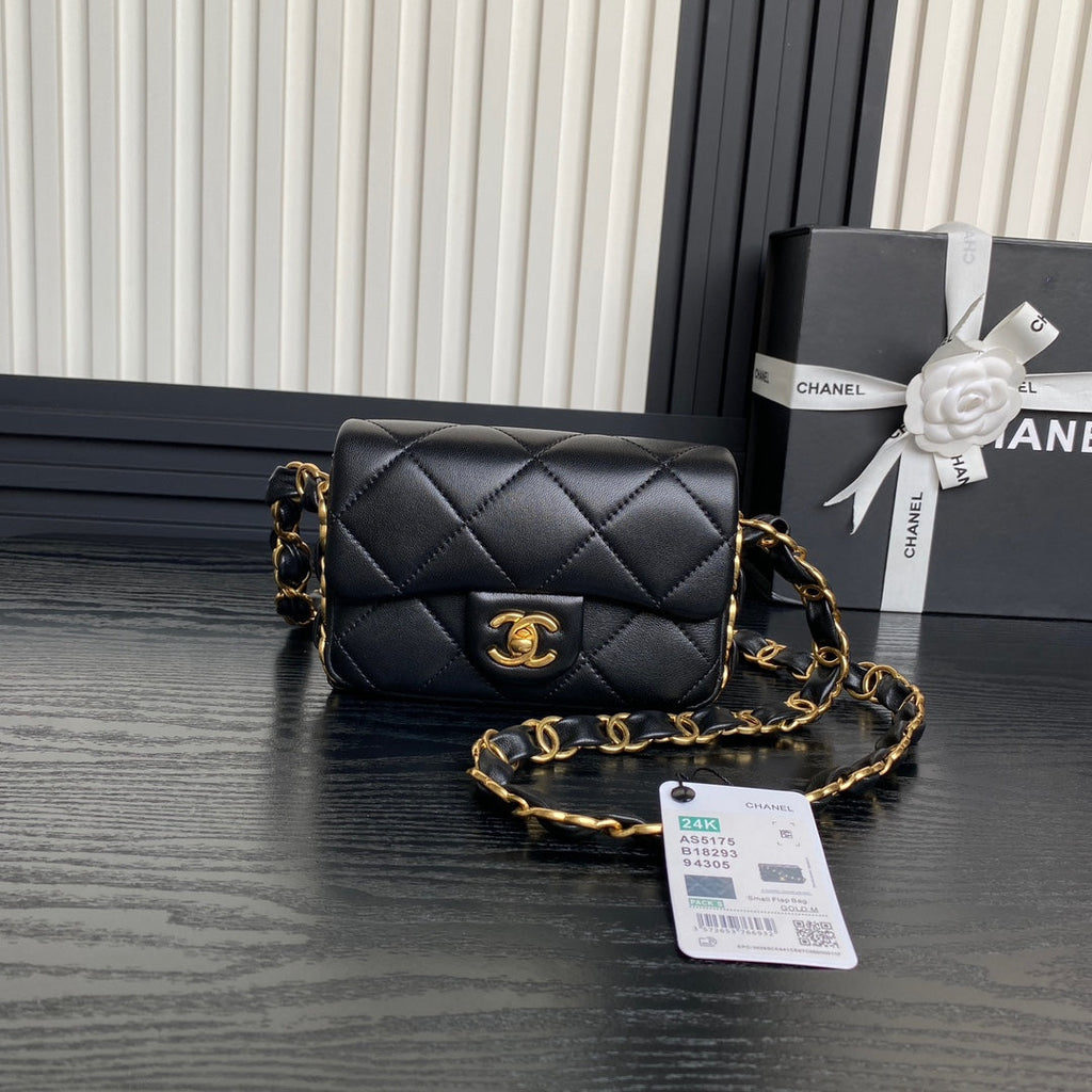 MINI FLAP BAG 16 IN BLACK CALFSKIN GOLD DOUBLE C THICK CHAIN