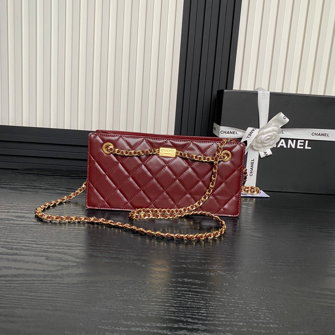 HANDBAG 27 IN GARNET RED DIAMOND PATTERN QUILTED SHINY LAMBSKIN GOLD HARDWARE