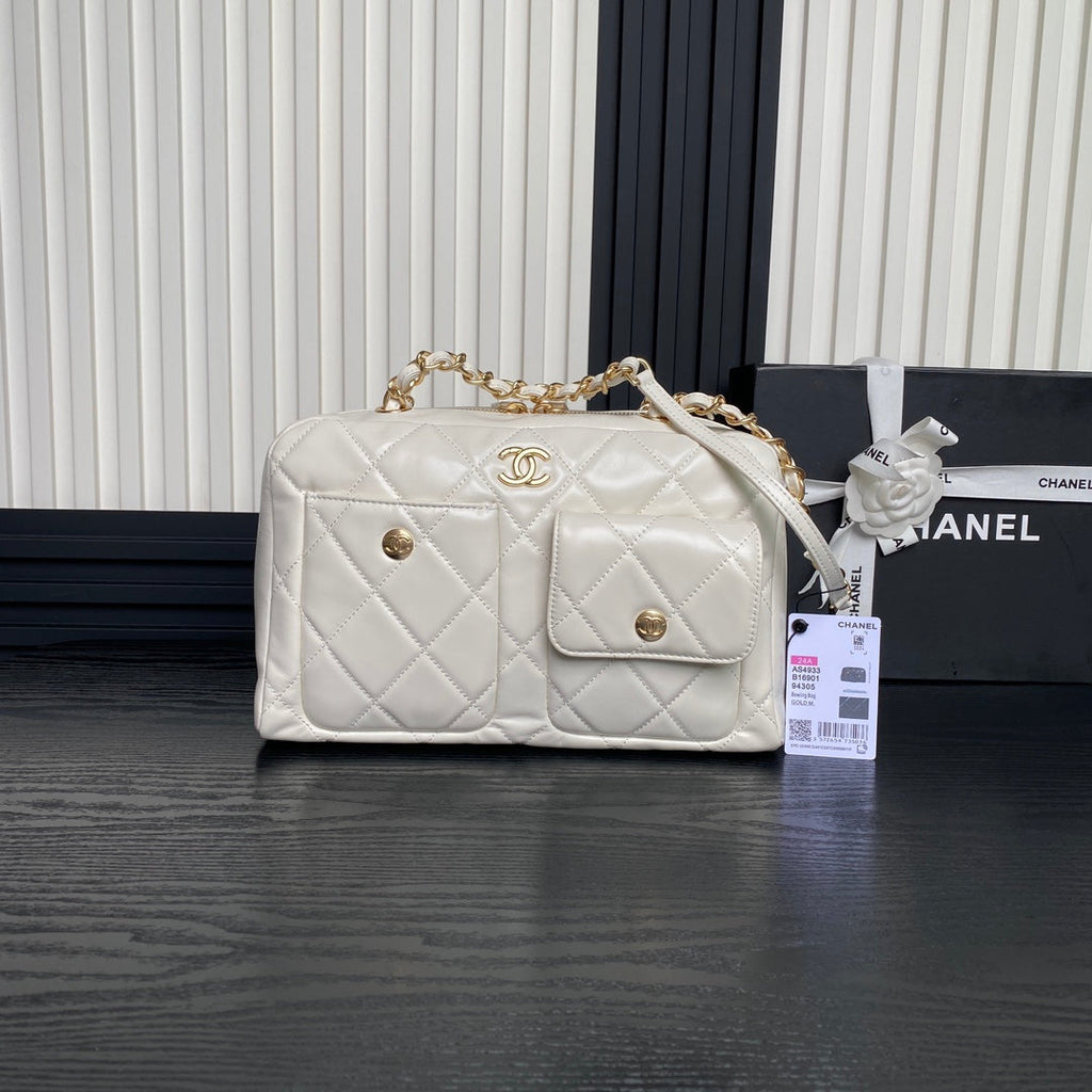 BOWLING BAG 29 IN OFF-WHITE CALFSKIN GOLD HARDWARE