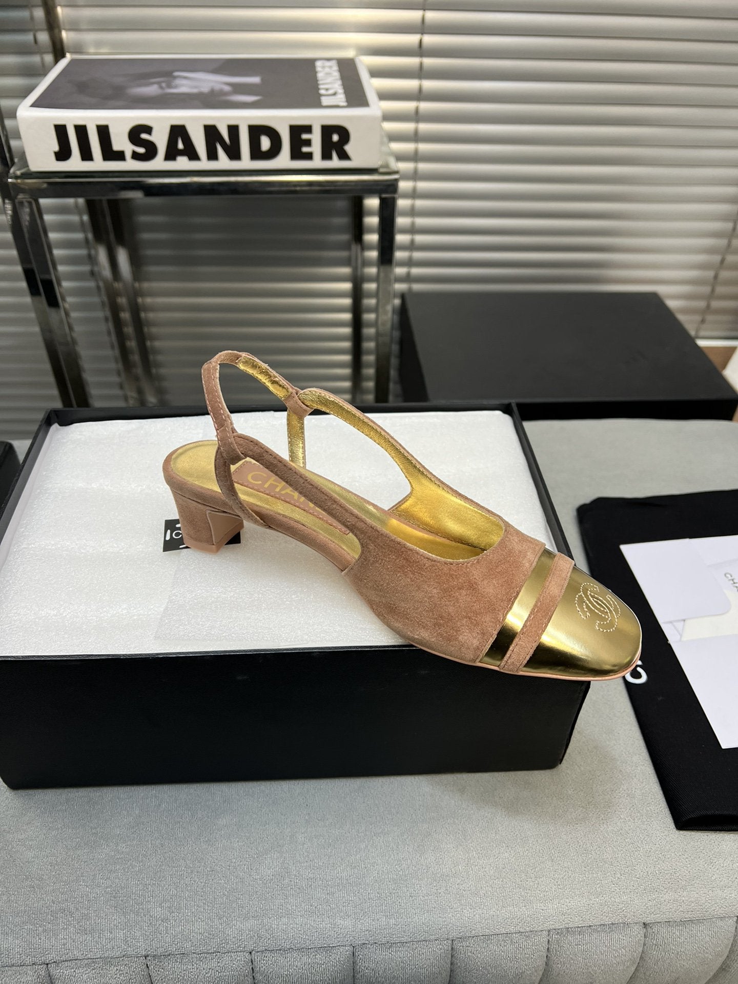 slingback rose suede gold metalic lambskin square toe 5.0