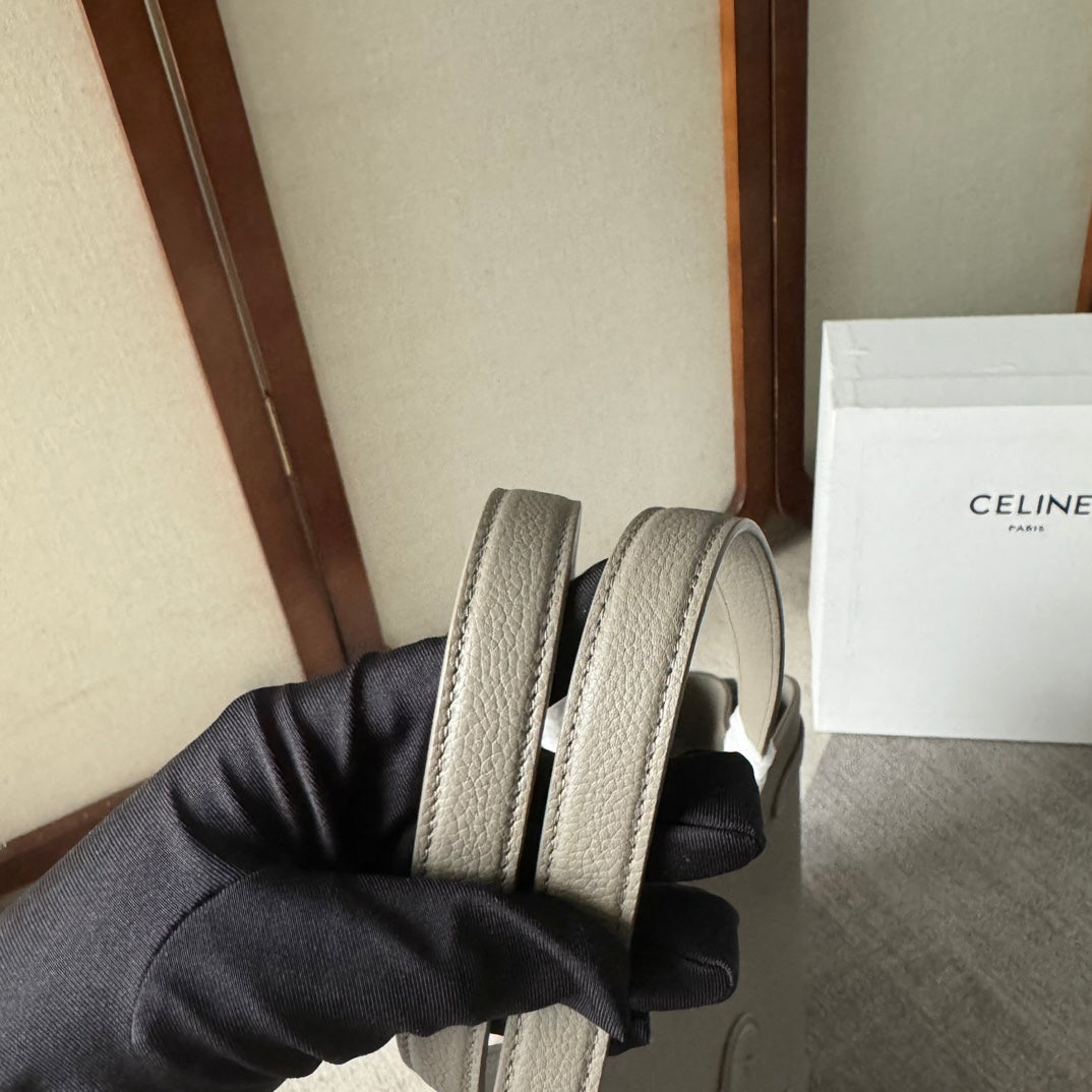 MEDIUM CABAS ANAÏS CUIR TRIOMPHE 54 IN NOMAD GRAINED CALFSKIN