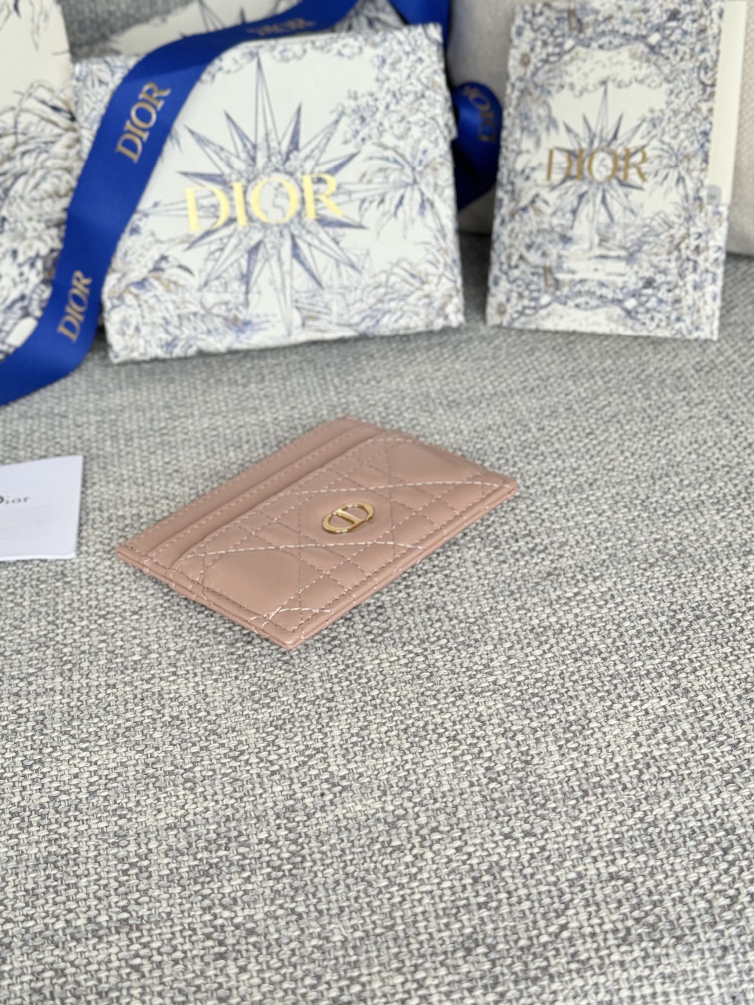 CARO FREESIA CARD HOLDER 10 IN BABY PINK CANNAGE CALFSKIN