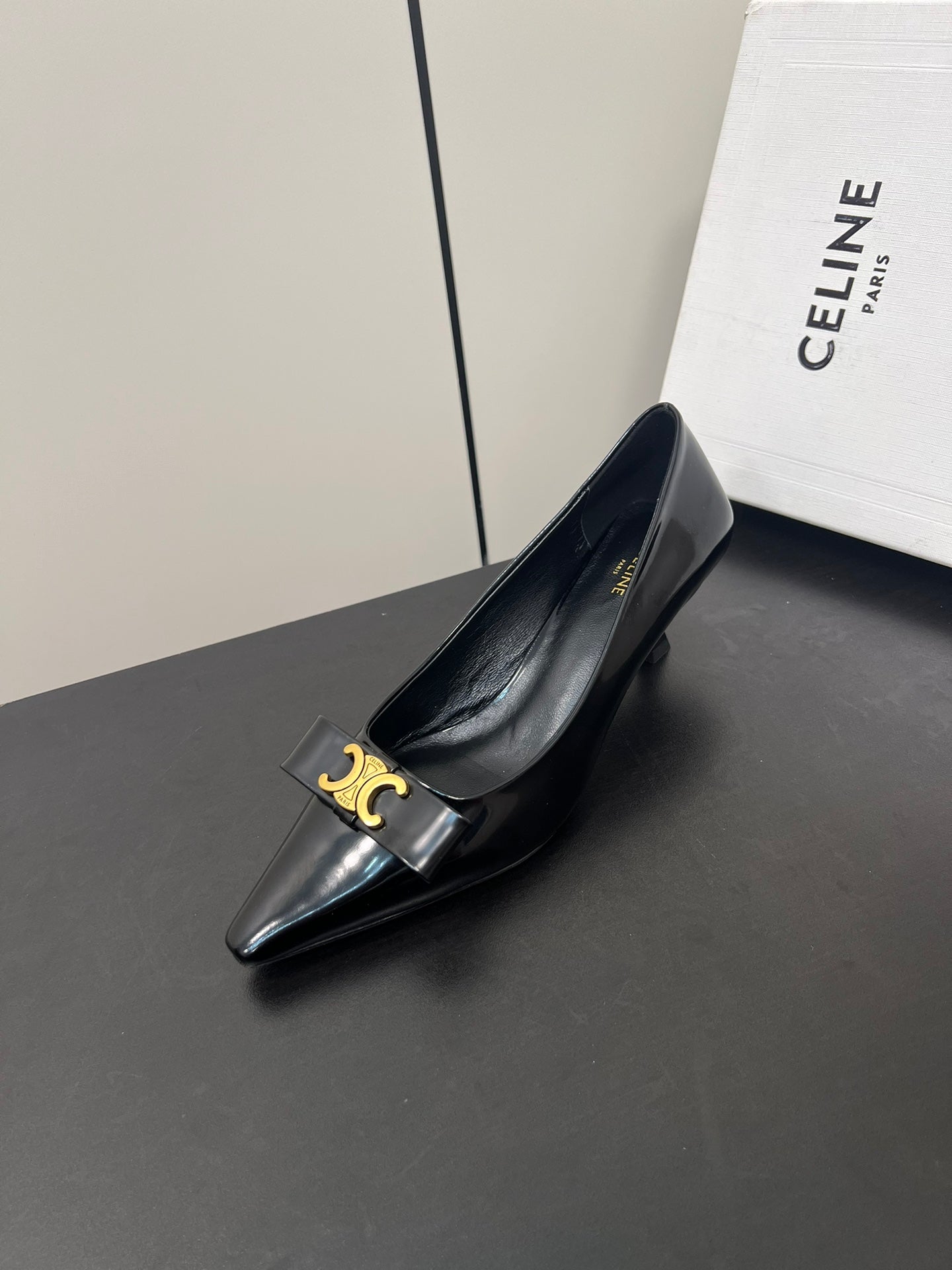 TRIOMPHE POINTED-TOE HIGH PUMPS IN BLACK SHINY CALFSKIN