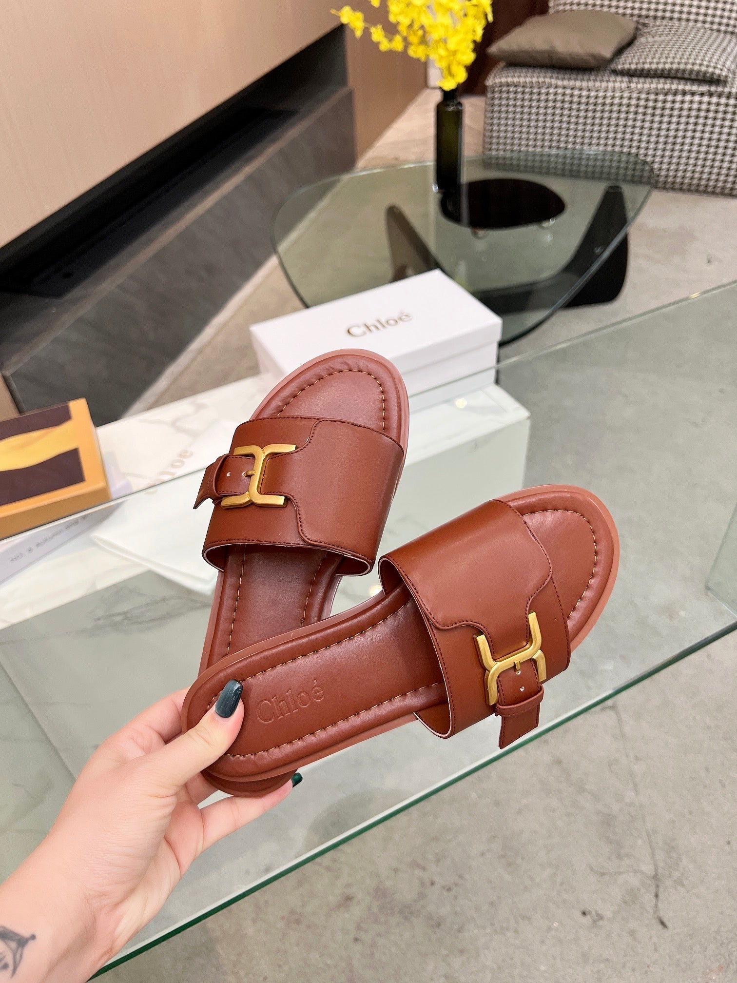 MARCIE SLIDE IN UMBER BROWN CALFSKIN WITH GOLD HARDWARE