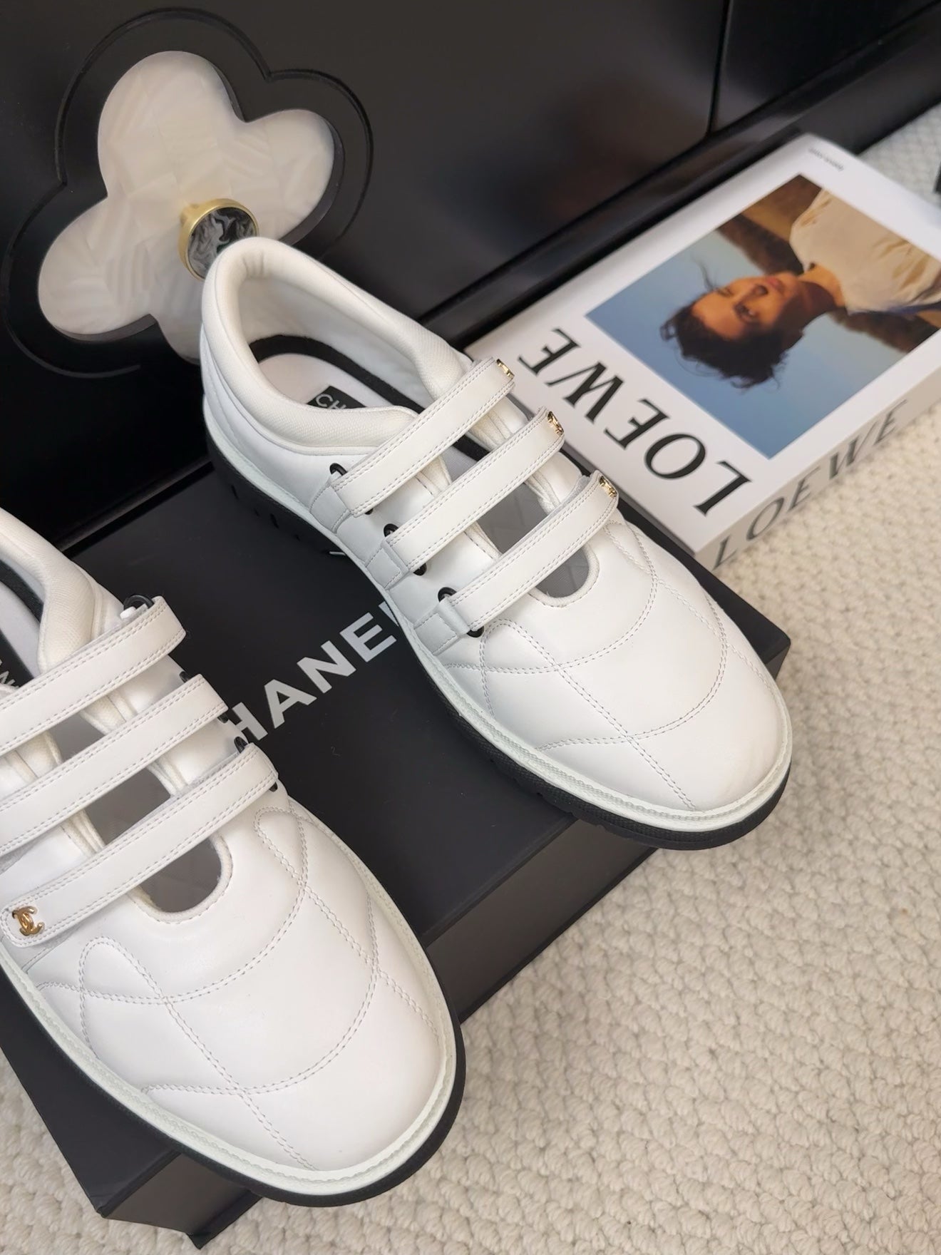 SNEAKERS WITH THREE STRAPS IN WHITE CALFSKIN