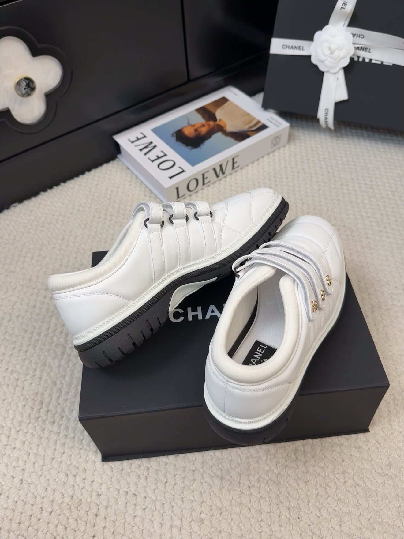 SNEAKERS WITH THREE STRAPS IN WHITE CALFSKIN
