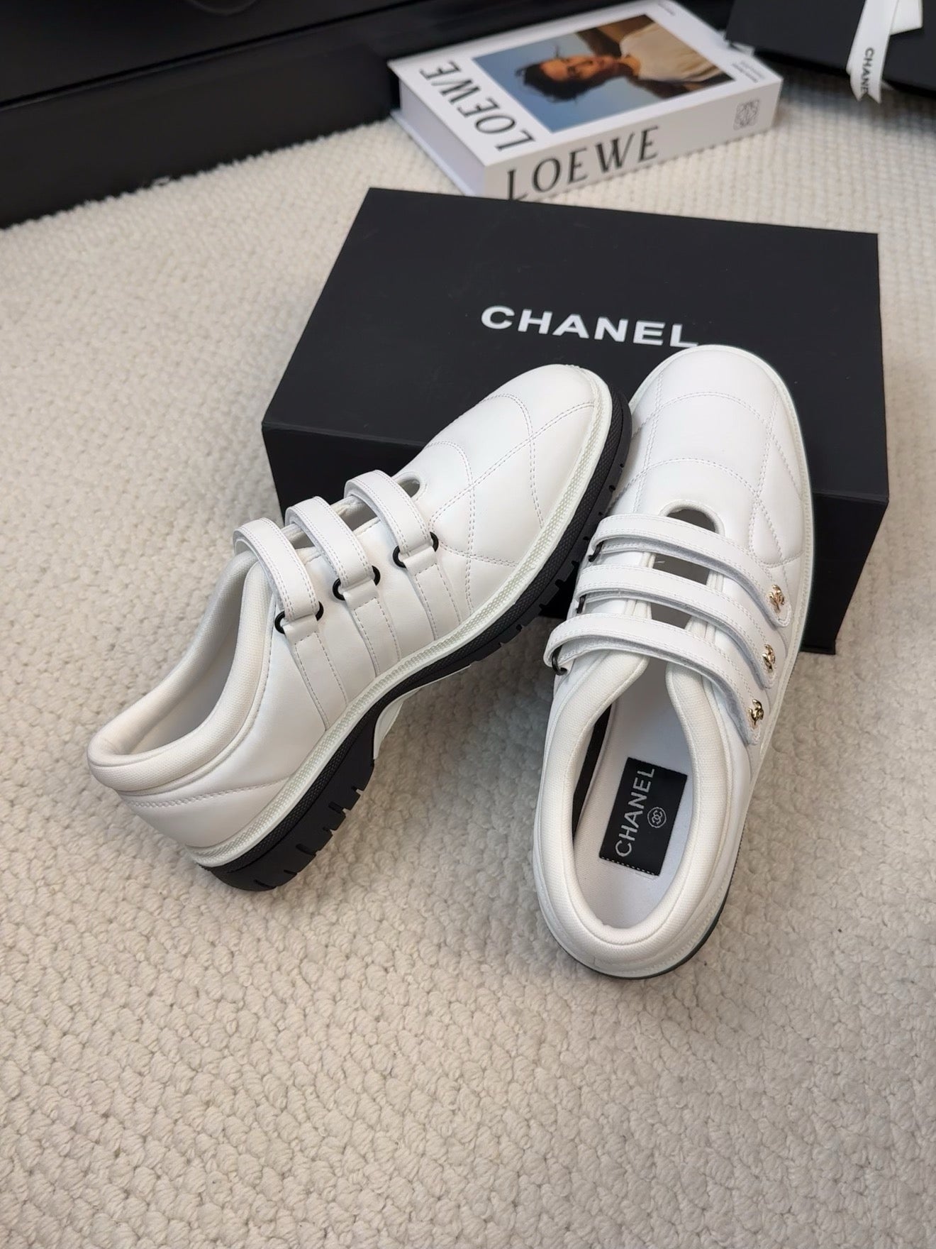 SNEAKERS WITH THREE STRAPS IN WHITE CALFSKIN