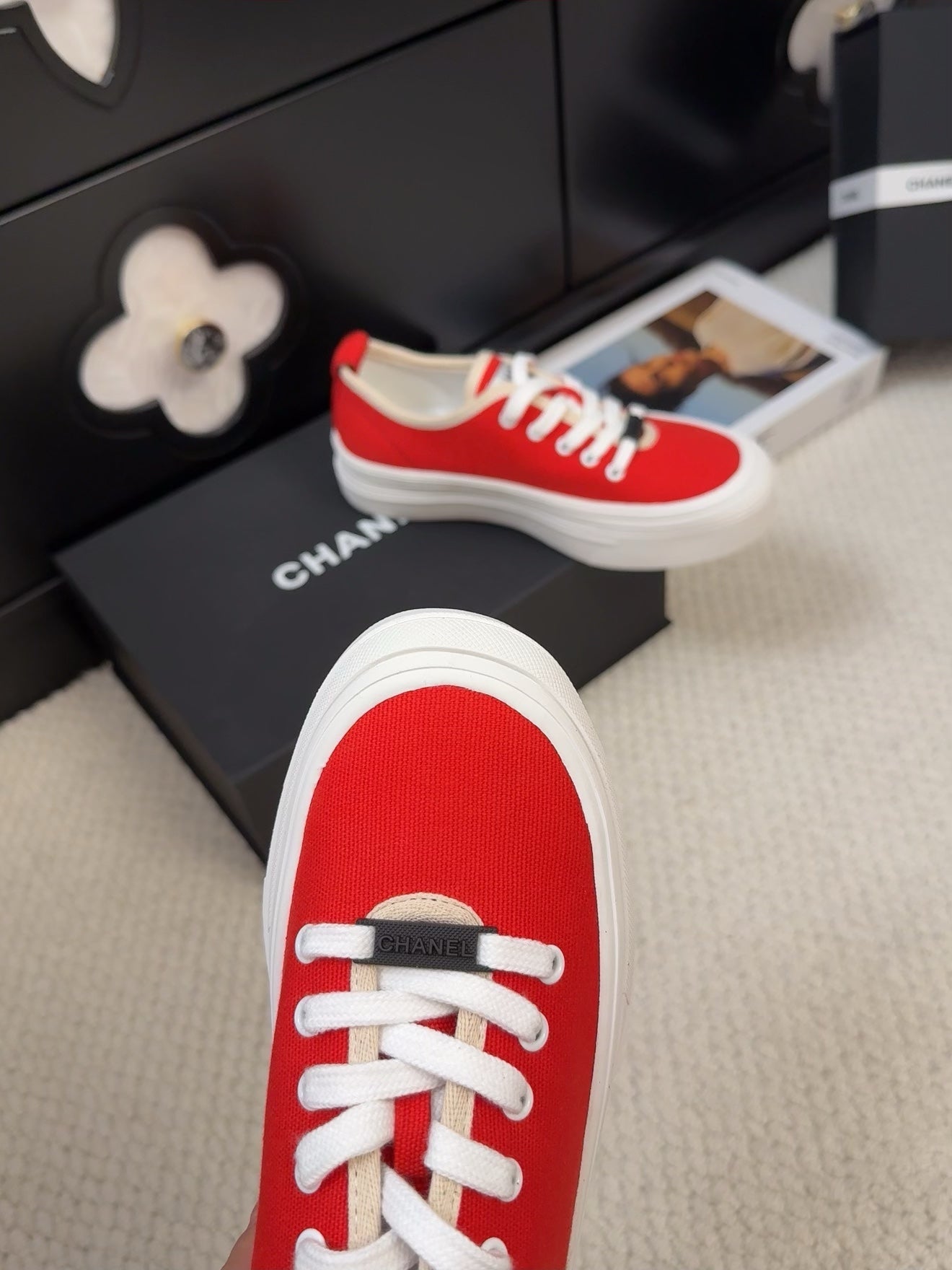 TRAINERS SHOES IN ORANGE RED FABRIC